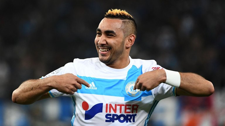 芒特传射建功当选最佳，曼联4比1大胜狼队