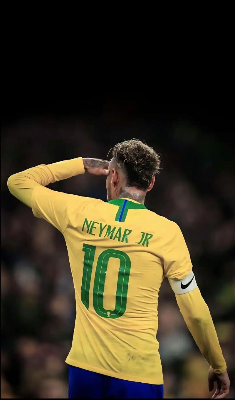 里程碑之战，麦肯尼迎来尤文生涯第200次出场