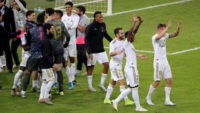 达尼洛：我父亲因姑姑去世没来看比赛，我想把胜利献给全家人