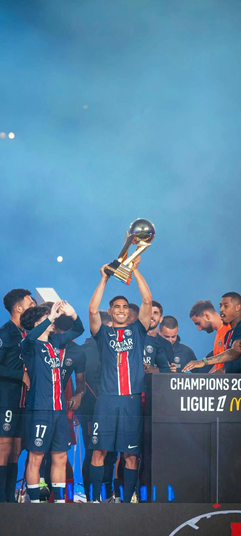 世欧预半场：达姆斯高世界波破僵，丹麦暂1-0白俄罗斯（世预赛欧区半场：达姆斯高轰世界波首开纪录，丹麦暂1-0领先白俄罗斯）