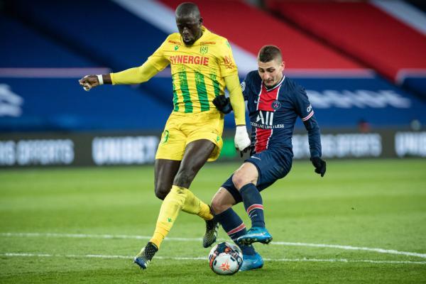 国米尤文争夺曼城后卫阿克！蓝月亮冬窗标价3500万欧（阿克冬窗标价3500万欧，国米与尤文争抢曼城中卫）