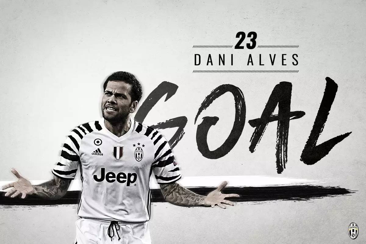 杨瀚森NBA生涯首次首发，被打到面部痛苦倒地，裁判未及时吹停比赛引争议