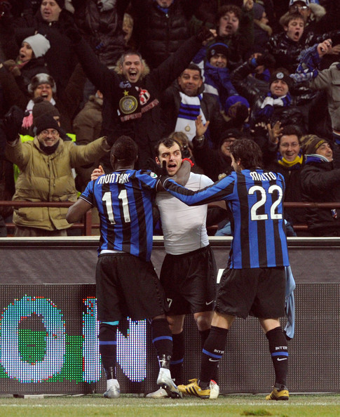 西班牙4-0客胜格鲁吉亚基本直通世界杯，奥亚萨瓦尔两射一传