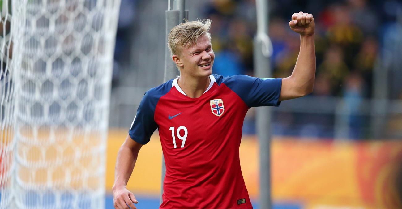 凯恩：基于出色开局，冲击莱万单赛季德甲41球是可以实现的（凯恩：凭借强势开局，冲击莱万德甲单季41球纪录完全可行）