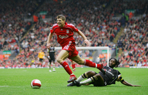 天空：水晶宫和马特塔谈续约，队内多名球员被其他球队盯上（天空：水晶宫商讨马特塔续约，多名球员成他队引援目标）