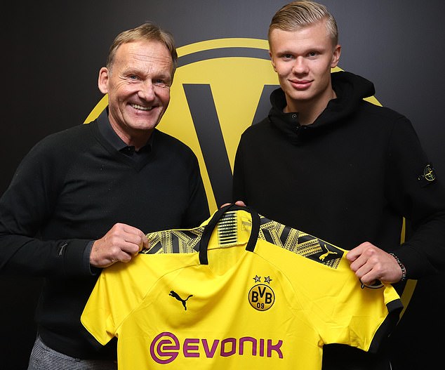 阿根廷美女老师用梅西表情包为学生评分：谁想让梅西伤心呢？