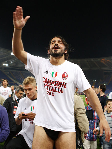 西甲前瞻：巴塞罗那重回诺坎普，近3次战毕尔巴鄂竞技均获胜（西甲前瞻：巴萨重返诺坎普，近3战毕尔巴鄂保持全胜）