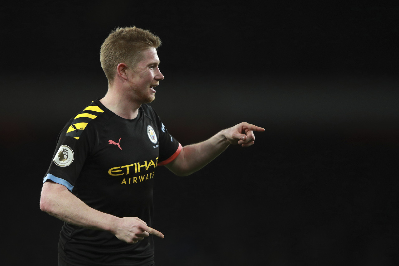 2-0！五大联赛最猛队诞生：三线连续18场不败，同时领跑英超+欧冠（2-0再胜！三线18场不败，英超与欧冠双线领跑，五大联赛最强队坐实）