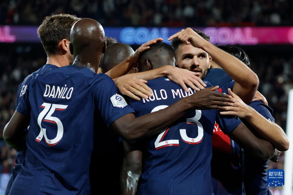 罗马诺：我保证曼联没有告诉霍伊伦他已经不在计划之中