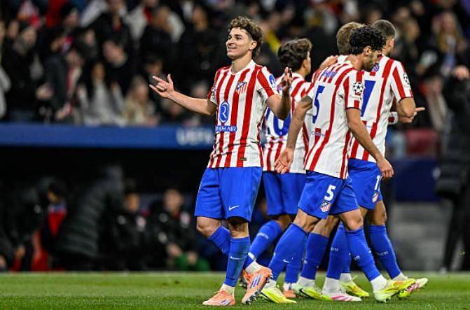 英超战报：埃基蒂克双响，田中碧绝平，利兹联3-3利物浦