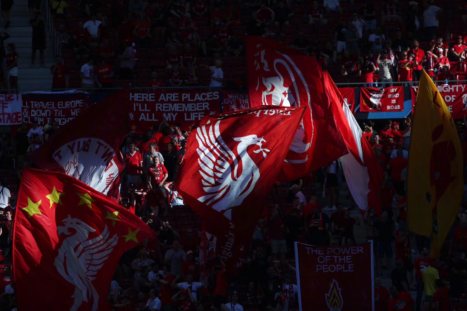 孔帕尼：我们没有“杯赛门将”制度；在混乱中迪亚斯有创造力