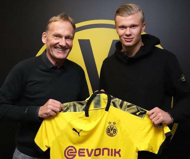 赖特：媒体在利用贝林被换下制造矛盾，这事他们能炒到世界杯（赖特：媒体借贝林被换大做文章，话题能炒到世界杯）