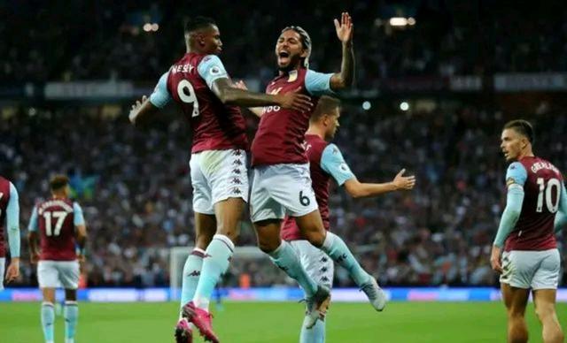 东体：申花有3名外援合同到期，与广岛一战是最后机遇（东体：申花三外援合同将到期 战广岛成最后机会）