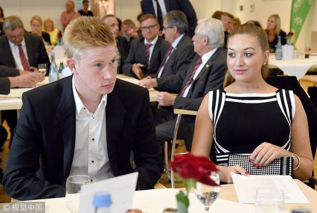 勒伯夫：帕尔默去皇马？ 这未必是好事；埃斯特旺会是顶尖球员（勒伯夫：帕尔默去皇马未必明智；埃斯特旺有望成顶级球员）