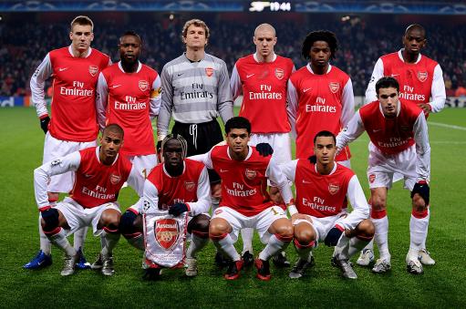 TA：在麦克拉伦执教牙买加时，他曾自掏腰包为工作人员买机票